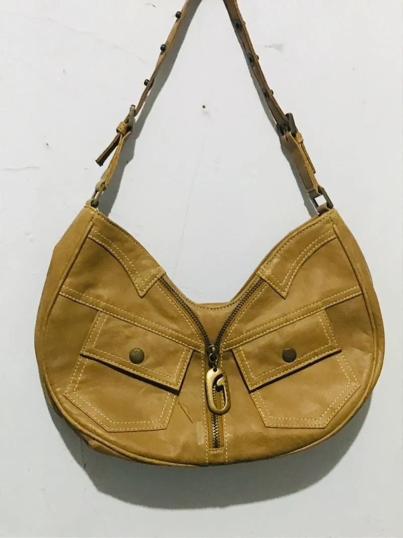 Tas guess photo 1