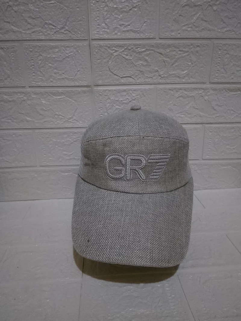 Sportswear Hat Pria silver photo 1