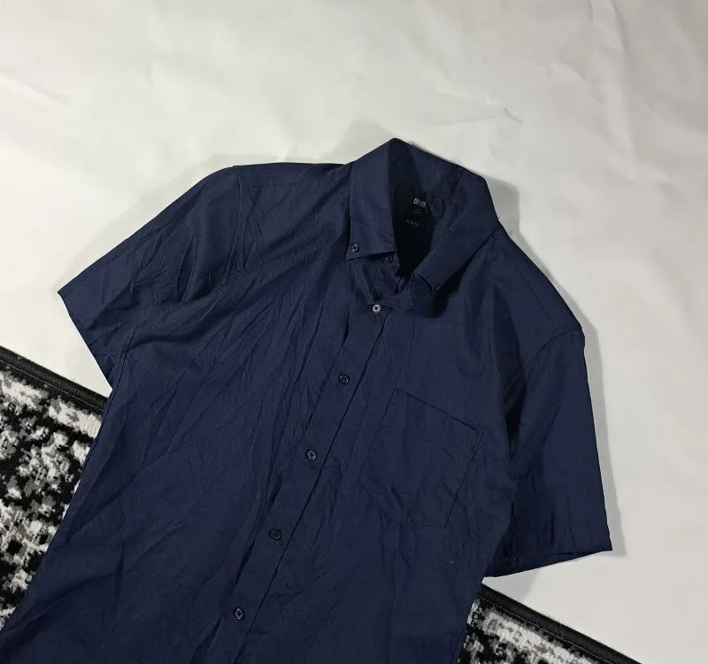 Kemeja slimfit Uniqlo photo 1