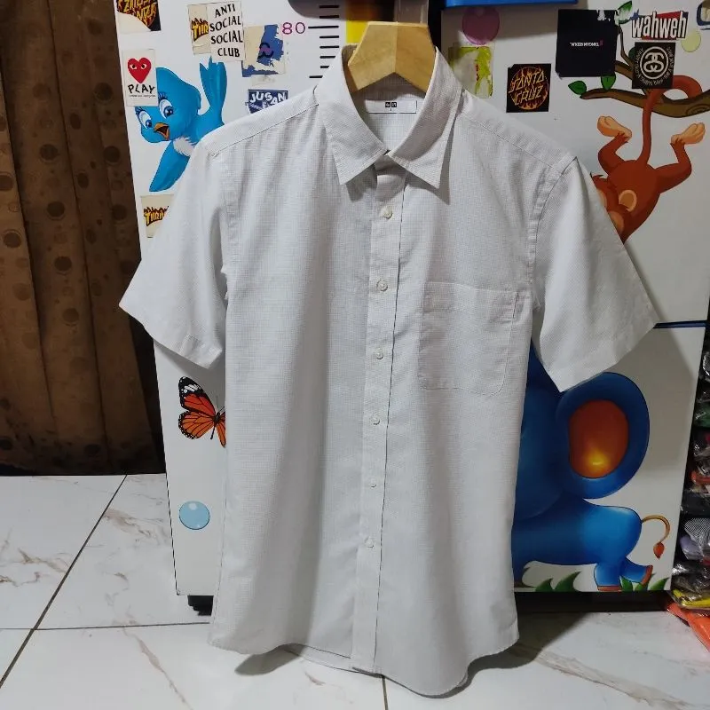 Kemeja pria Uniqlo pocket Size S photo 1