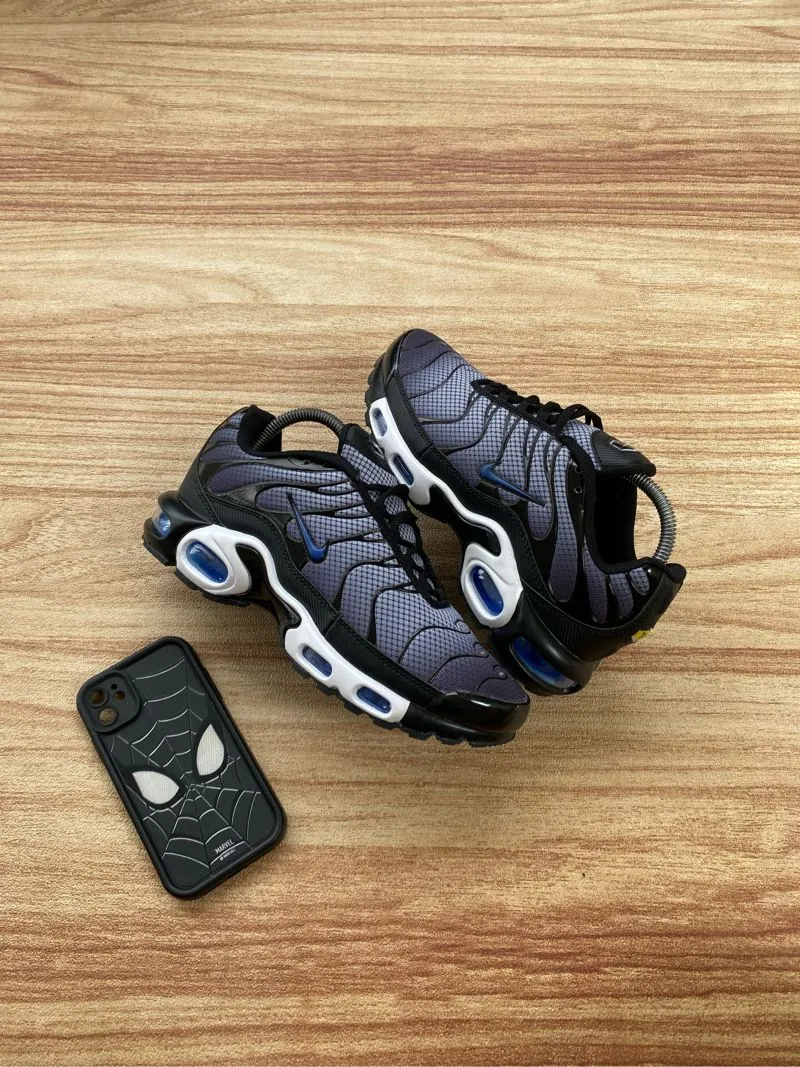 Nike Casual Sneakers Pria black gray photo 1