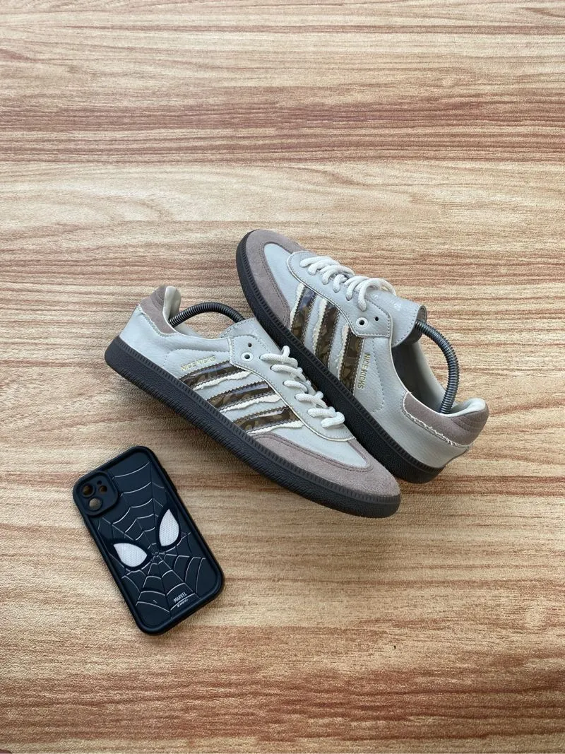 Adidas Casual Sneakers Pria white tan photo 1