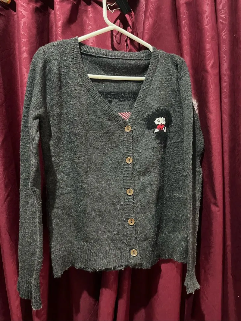 preloved cardigan rajut premium photo 1