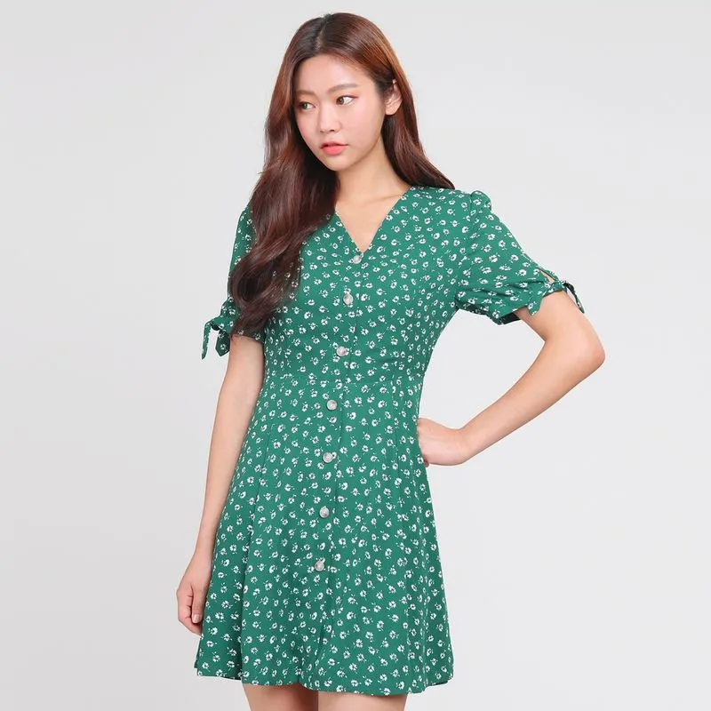 ROEM Green Floral Fit & Flare Mini Dress photo 1