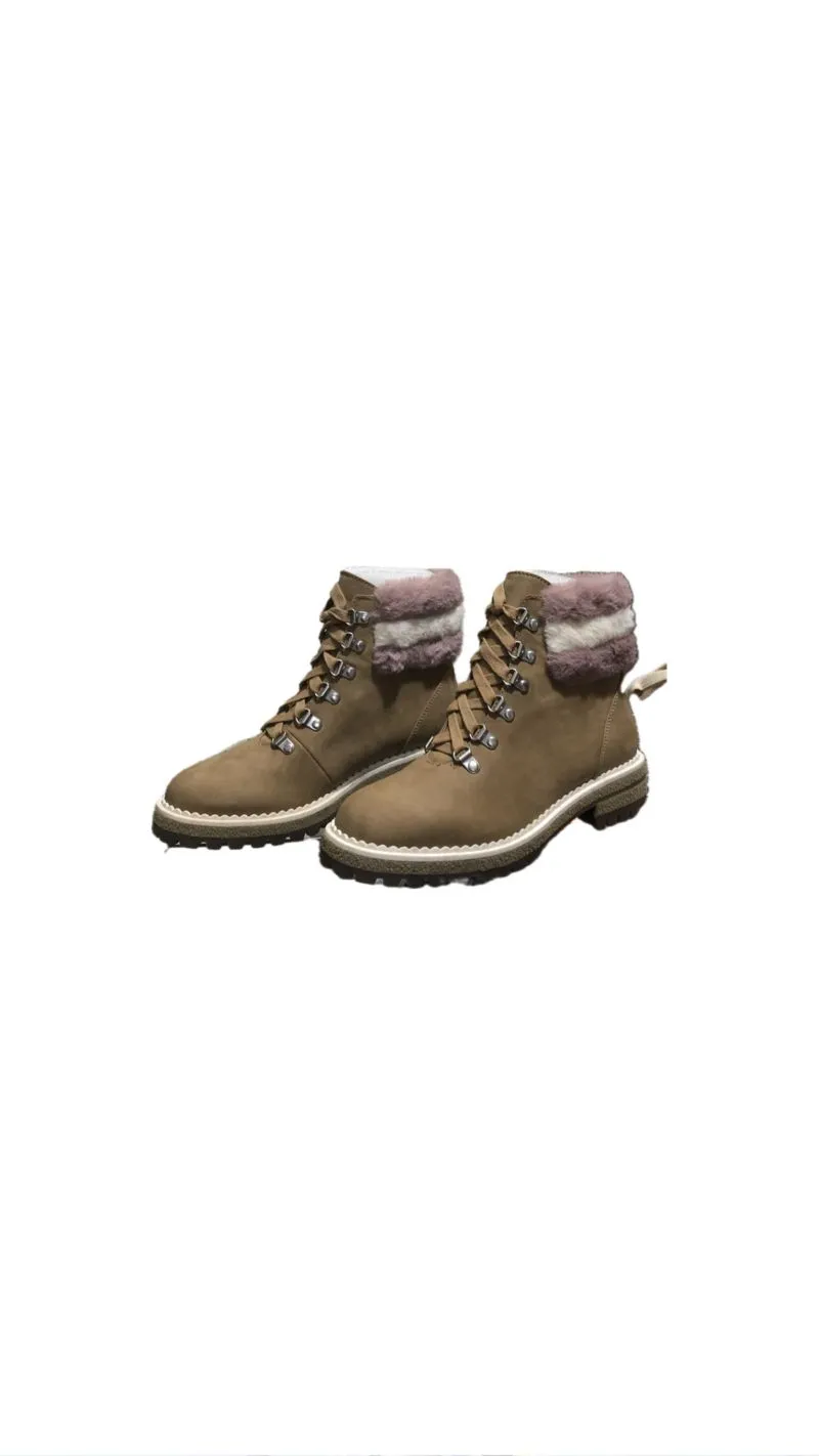 Charles n keith boots photo 1