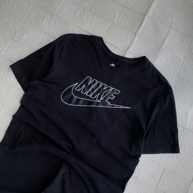 T SHIRT NIKE BIG LOGO photo 1