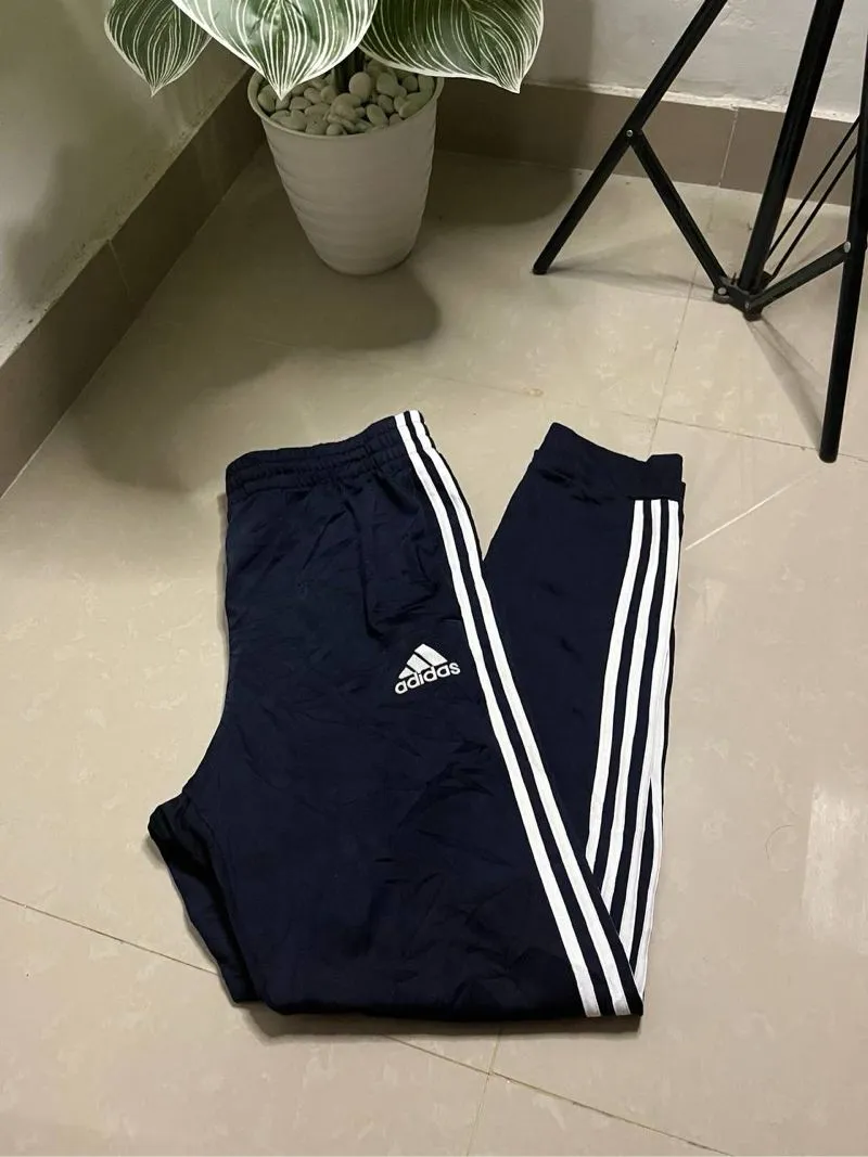 Adidas jogger  photo 1