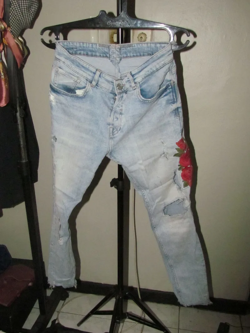 ZARA Casual Jeans Pria red blue photo 1