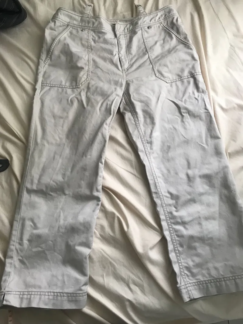 Bossini Casual Wanita khaki gray photo 1