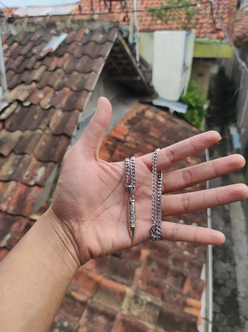 kalung liontin peluru photo 1
