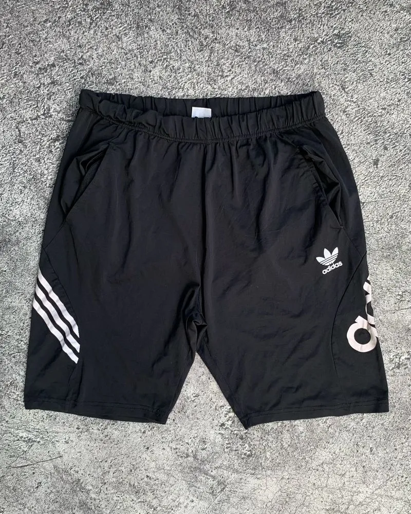 Short pants Adidas trefoil size 33-36 ngaret photo 1