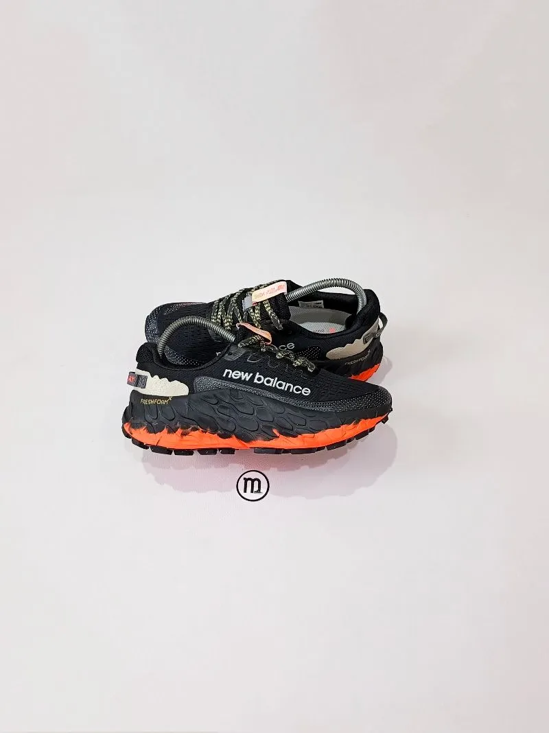 New Balance Fresh Foam More Trail 3 Black Orange photo 1