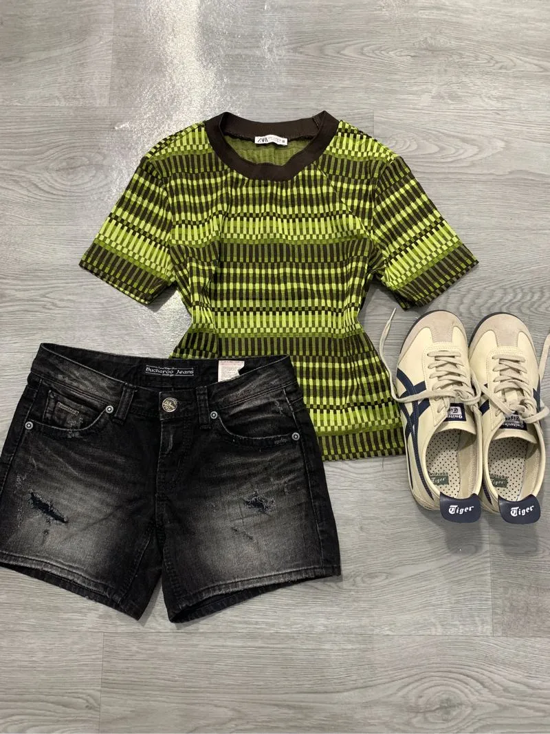 [ONE-SET] ZARA JACQUARD TEE - BUCKAROO SHORTS JEANS photo 1