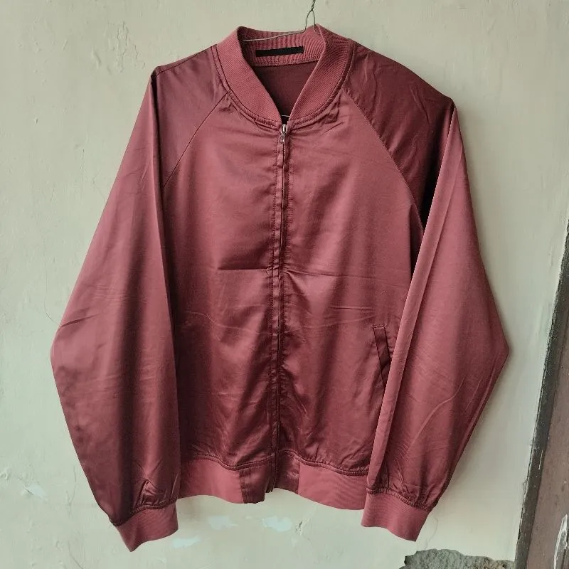 Tracktop Uniqlo Maroon Original photo 1