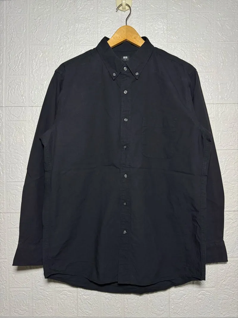 KEMEJA HITAM UNIQLO XL SECOND THRIFT photo 1
