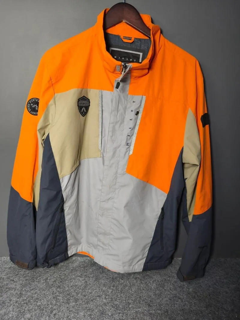 Jaket Hiking Pria Millet Builds Legends Tahan Angin dan Huja photo 1