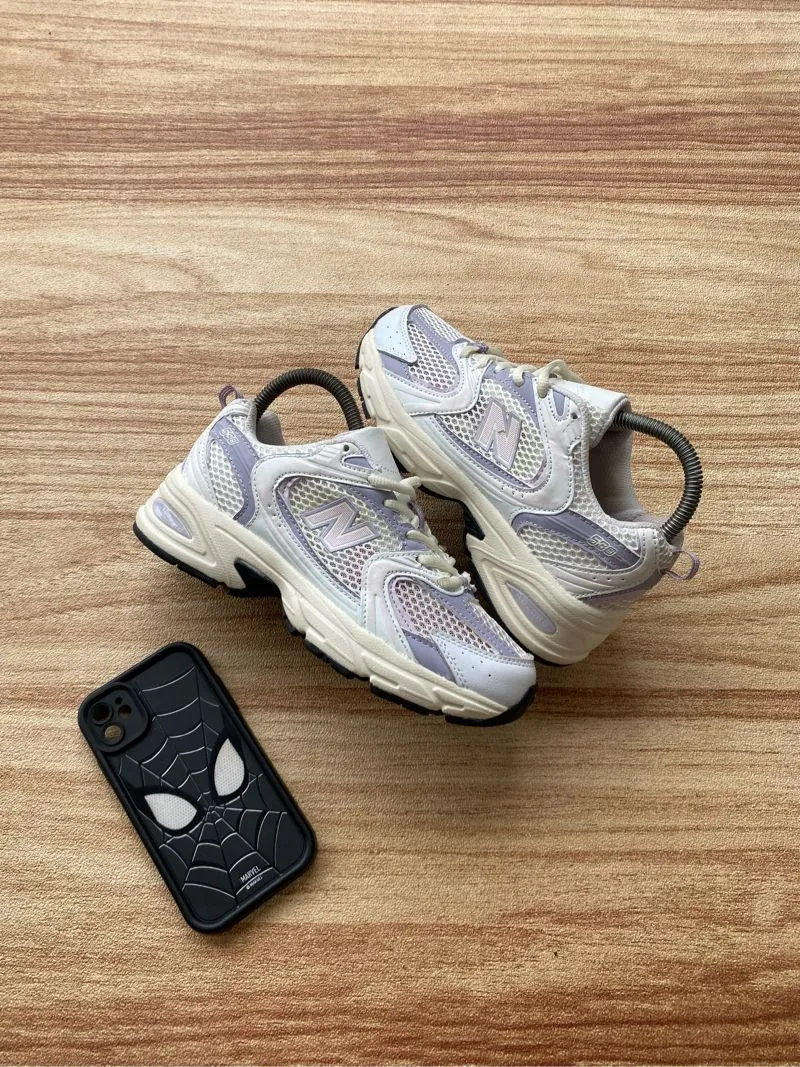 New Balance Casual Sportswear Sneakers Wanita multicolor photo 1