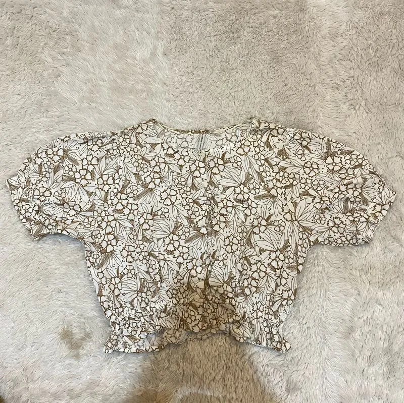 cute flower blouse photo 1