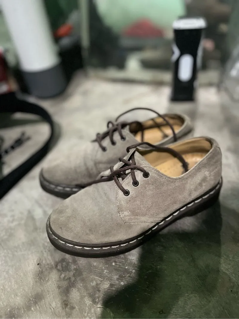 Docmart suede 3 hole photo 1