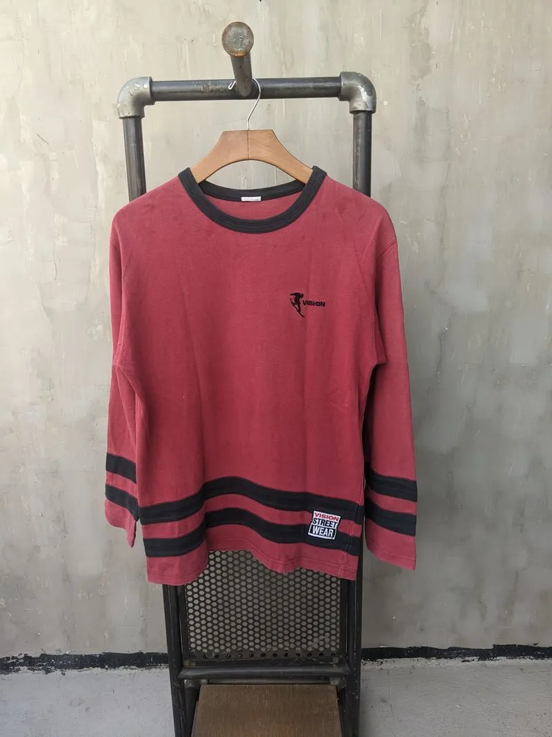 KAOS VISION STREET WEAR photo 1