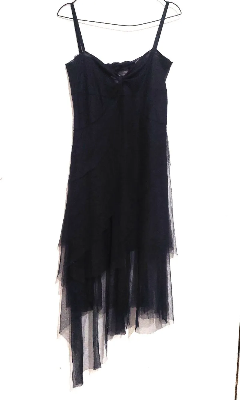 Black dress photo 1