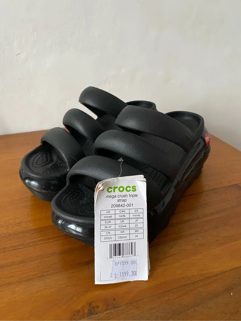 Crocs Mega Crush Triple Strap photo 1