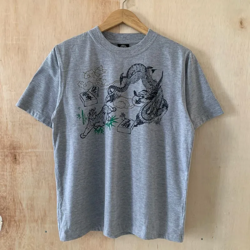 Japanese Sukajan Fight Tiger Vs Dragon Art Gray Tee photo 1