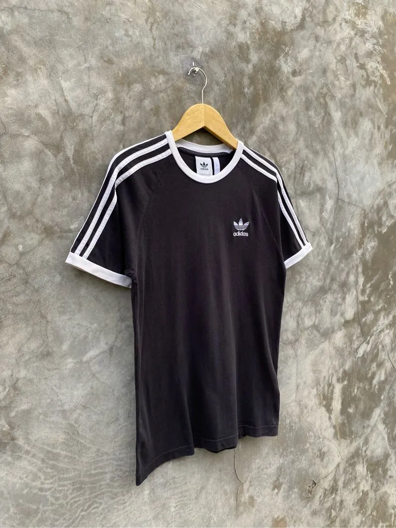 Adidas Ringer Tee Black photo 1