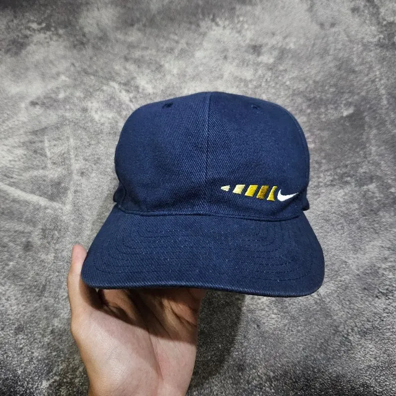 Cap Topi Nike Vintage Navy Preloved