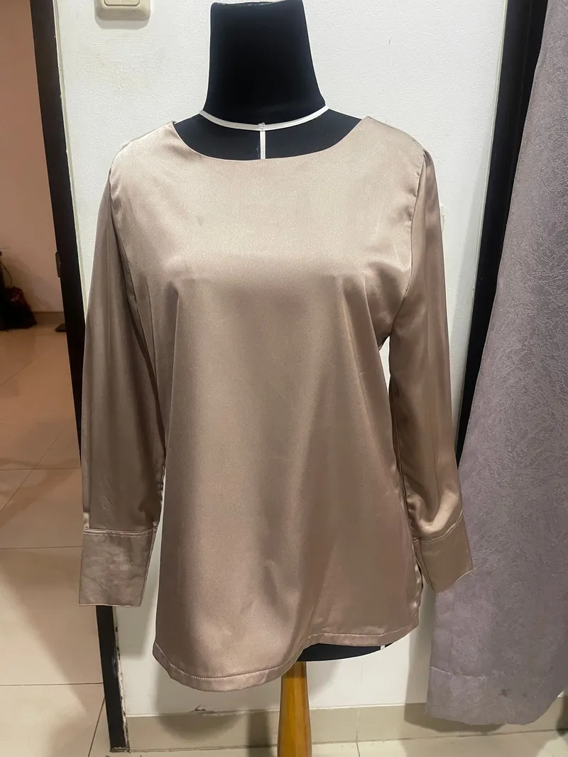 Muslim Blouse Wanita tan photo 1