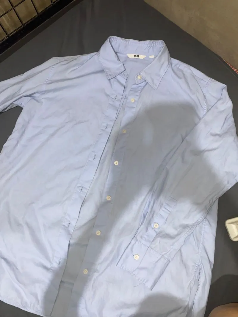 Kemeja Uniqlo Biru photo 1