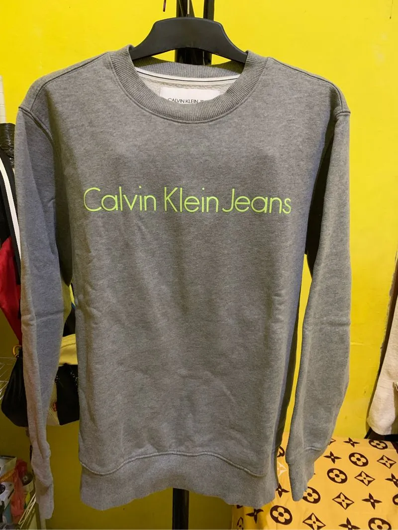 Crewneck abu abu calvin klein photo 1
