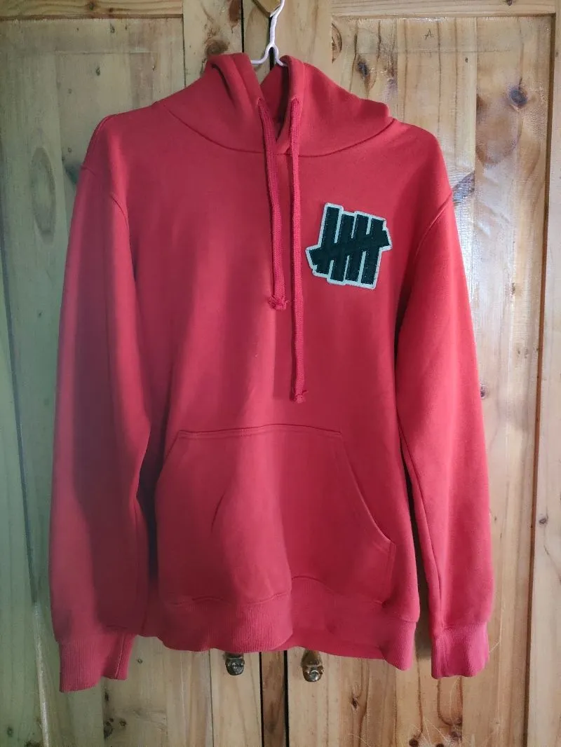 Hoodie Undefeated  photo 1