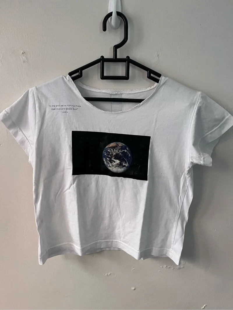 Graphic Cropped Baby Tee photo 1