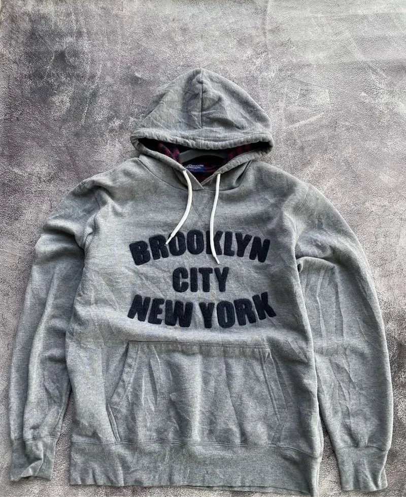 HOODIE BASIC MOTIF photo 1
