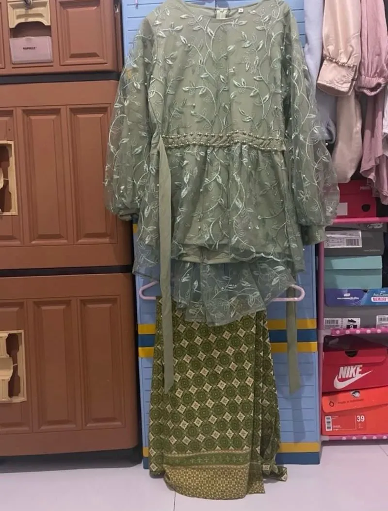satu set baju kondangan photo 1