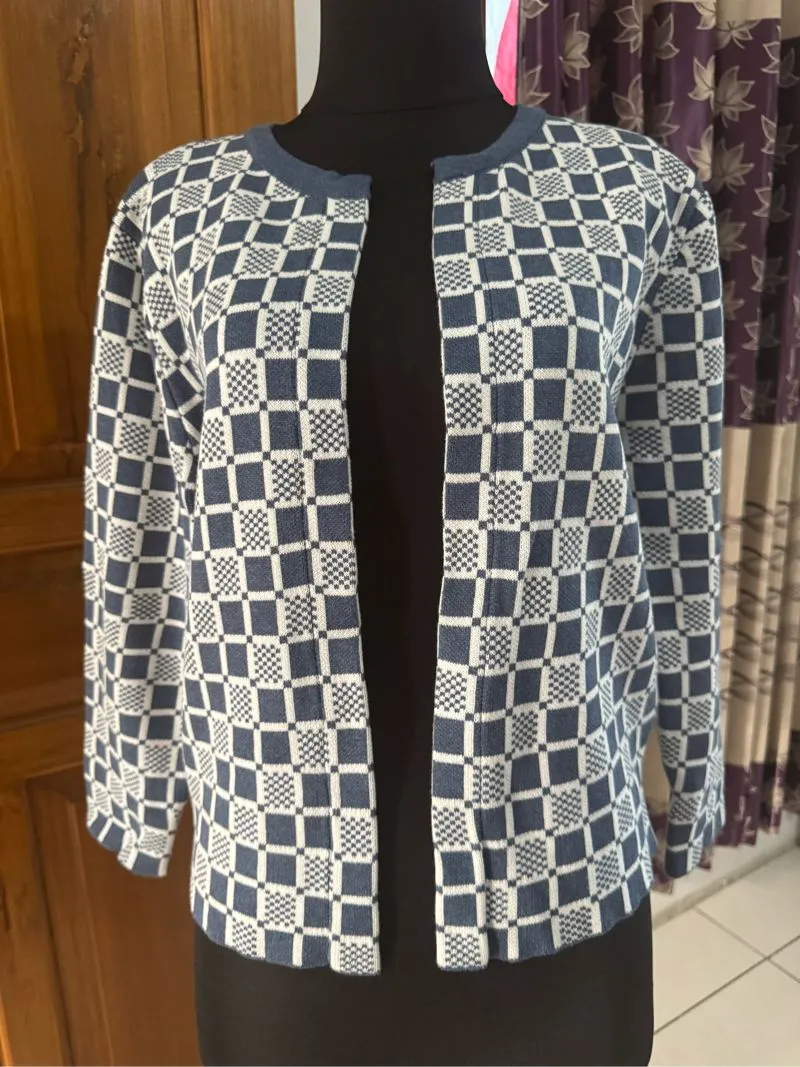 Blazer Wanita Bahan Knit Motif Kotak Kotak Semi Crop photo 1