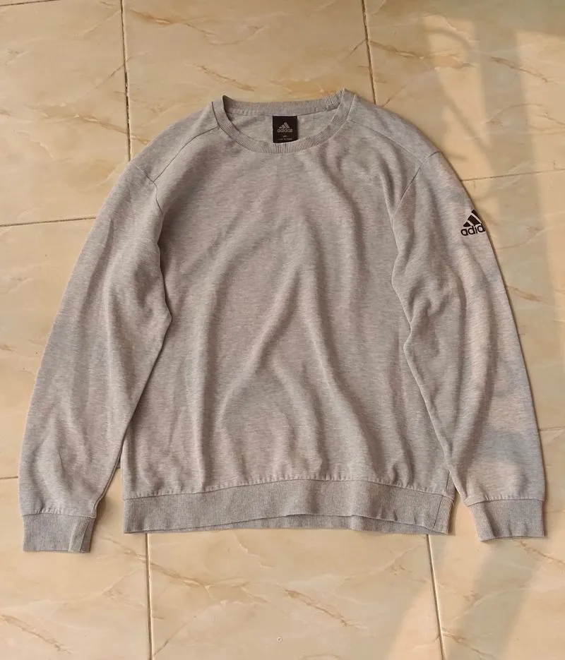 Adidas Essentials Crewneck photo 1