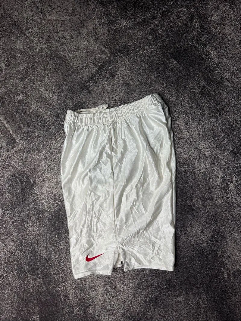 CELANA PENDEK NIKE SECOND photo 1