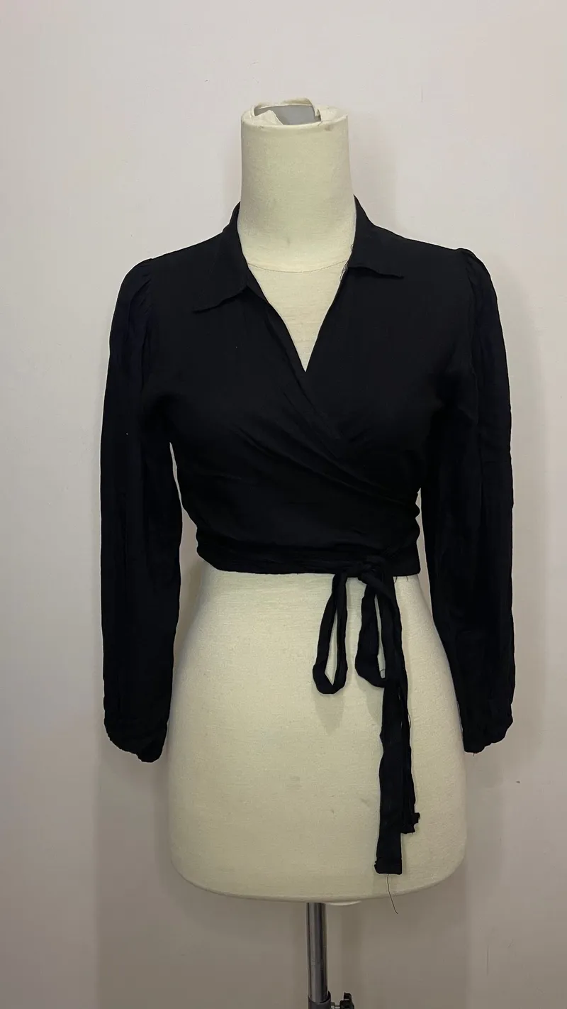 Luxury Crop top Wanita black photo 1