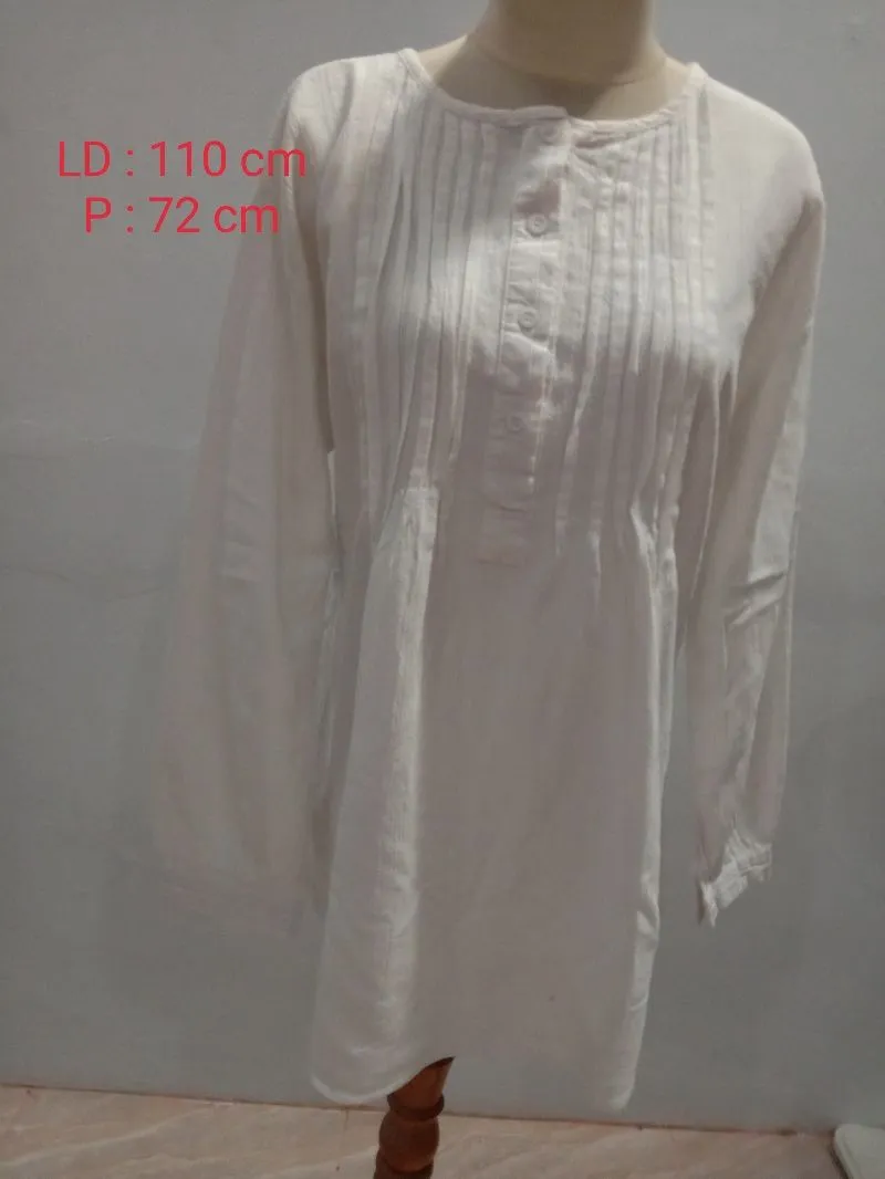 Blouse Dengan Rampel Preloved  photo 1