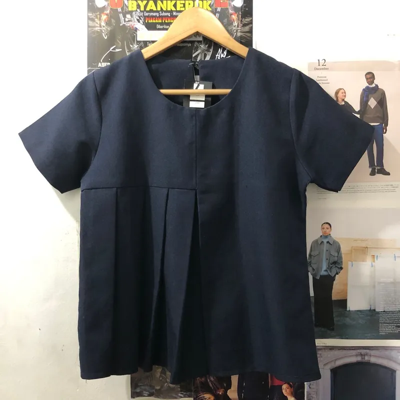 Minimalist Casual Blouse Wanita navy photo 1