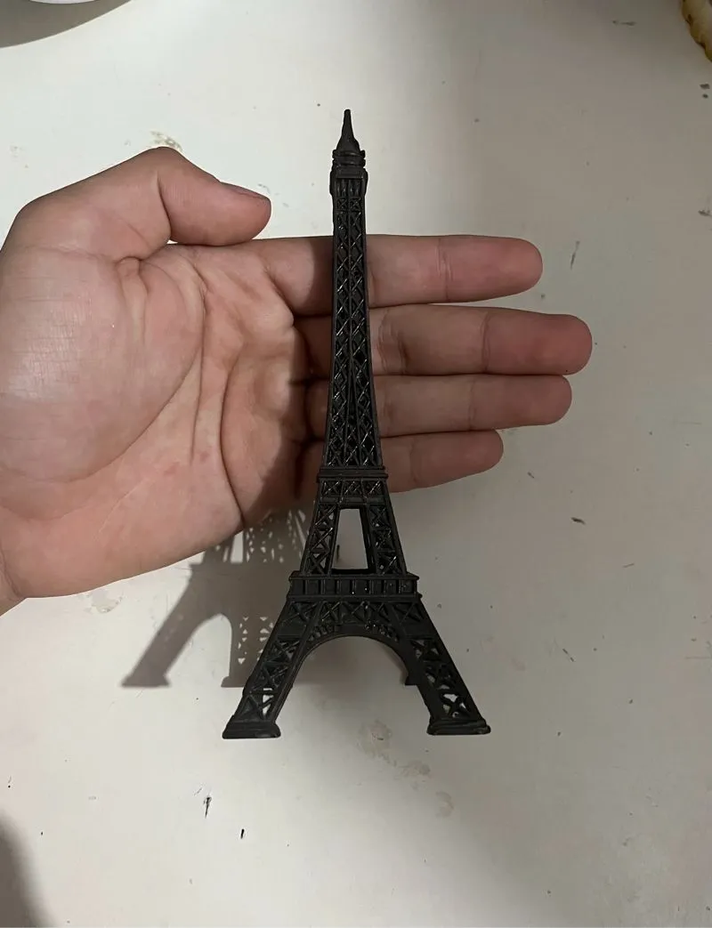 Eiffel Tower furniture  photo 1