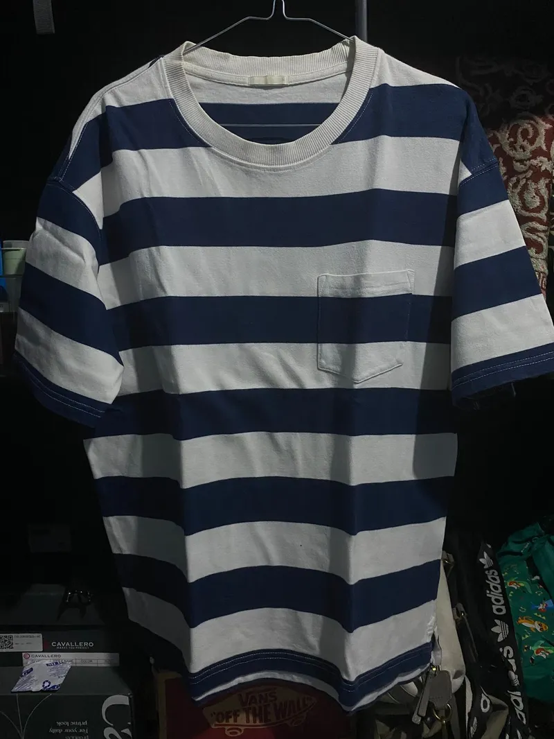 Uniqlo Casual T-shirt Pria white navy photo 1