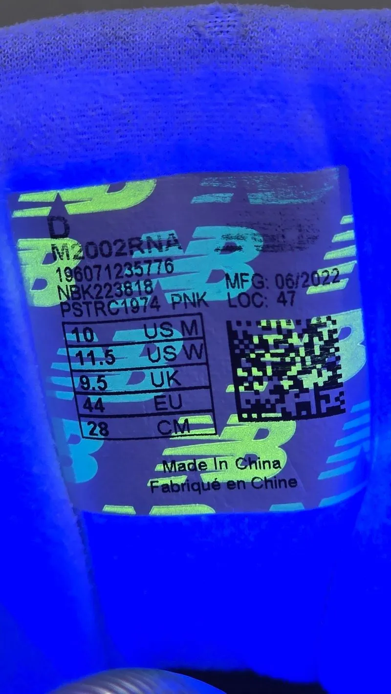 Sepatu New Balance NB 2002r size 44 (28 cm)