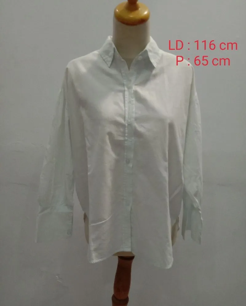 Kemeja Putih Casual Preloved  photo 1