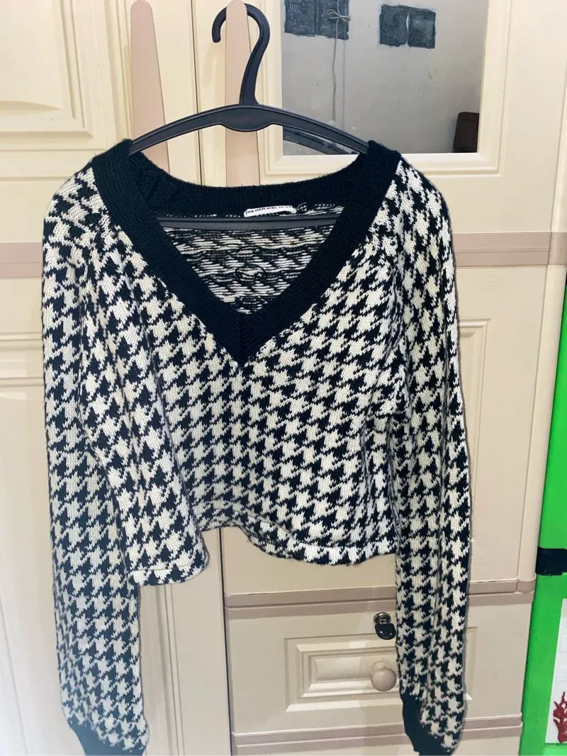 Sweater Rajut Crop photo 1