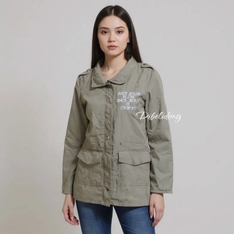 Jaket parasut parka casual Preloved