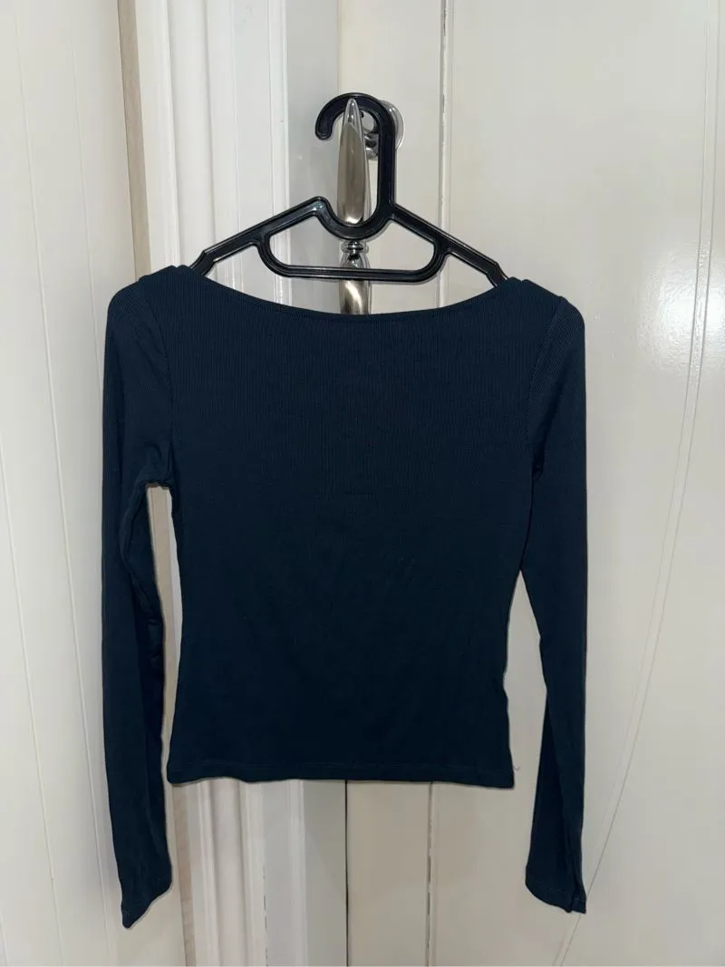 Cotton on blue long sleeve, body fit photo 1
