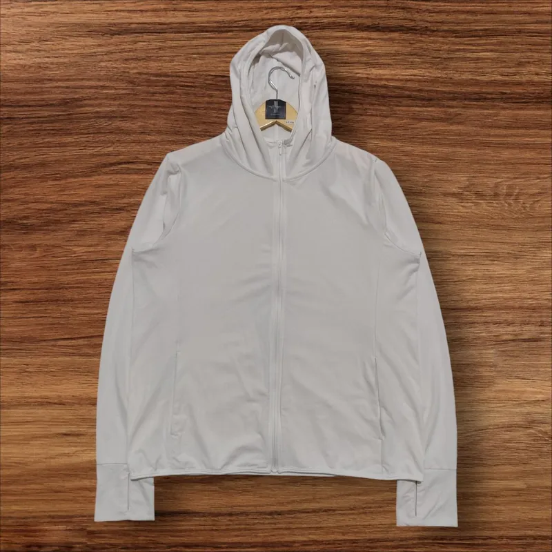 Uniqlo Minimalist Sweater Wanita white photo 1
